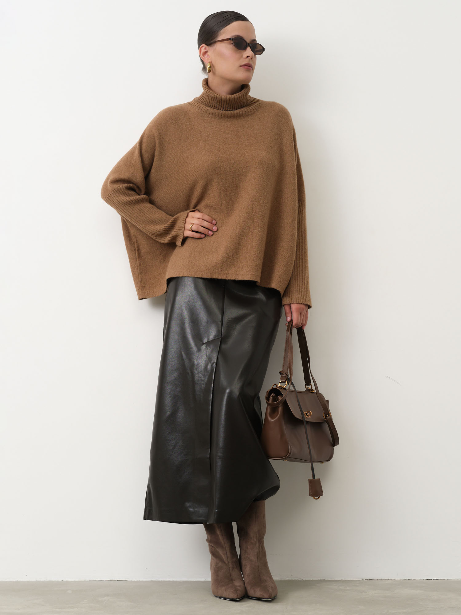 джемпер из верблюжьей шерсти